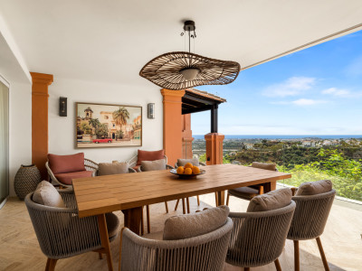 Apartamento en venta en Monte Halcones, Benahavis