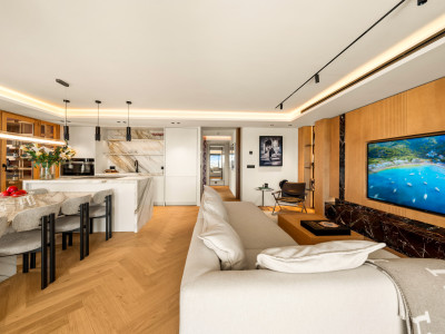 Apartamento en venta en Monte Halcones, Benahavis