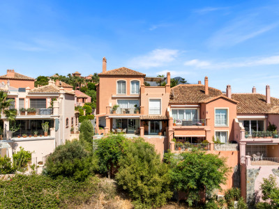 Apartamento en venta en Monte Halcones, Benahavis