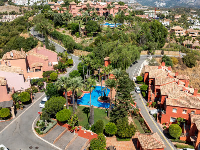 Apartamento en venta en Monte Halcones, Benahavis