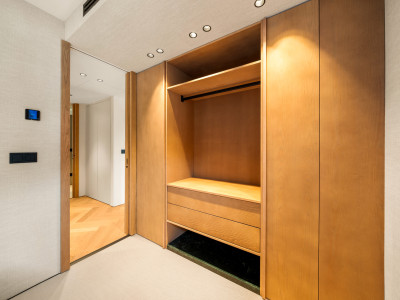 Apartamento en venta en Monte Halcones, Benahavis