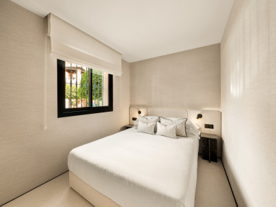 Apartamento en venta en Monte Halcones, Benahavis