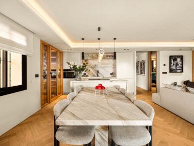 Apartamento en venta en Monte Halcones, Benahavis