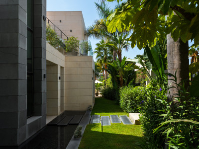 Villa zum Verkauf in Nueva Andalucia