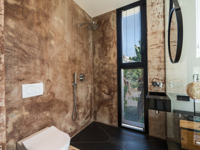 Villa zum Verkauf in Nueva Andalucia