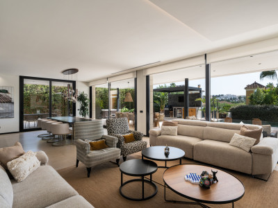 Villa zum Verkauf in Nueva Andalucia