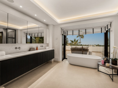 Вилла в продаже в El Paraiso, Эстепона