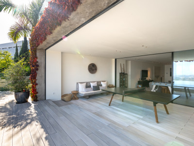 Villa for sale in La Mairena, Marbella East