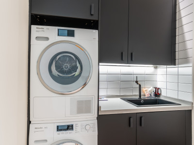 Villa for sale in La Mairena, Marbella East