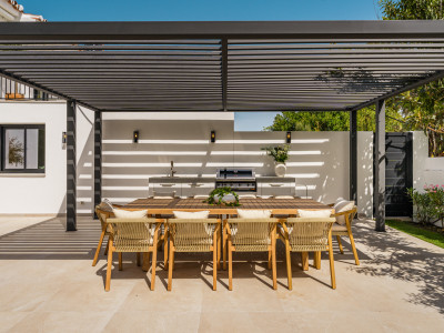 Villa zum Verkauf in Rocio de Nagüeles, Marbella Goldene Meile