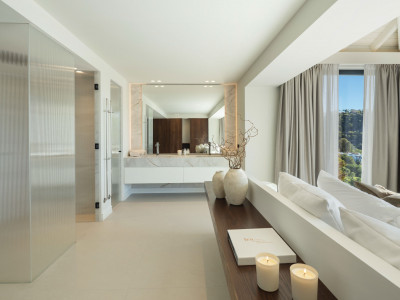 Villa zum Verkauf in Los Arqueros, Benahavis