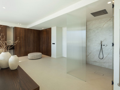 Villa zum Verkauf in Los Arqueros, Benahavis