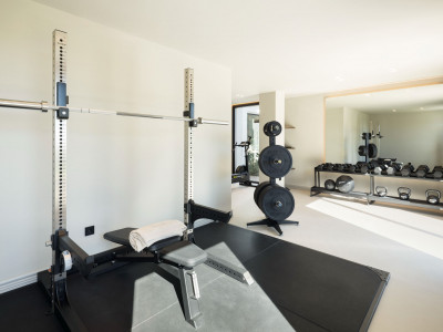 Villa zum Verkauf in Los Arqueros, Benahavis