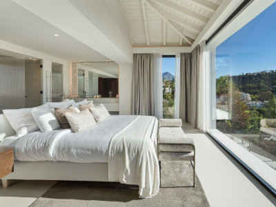 Villa zum Verkauf in Los Arqueros, Benahavis