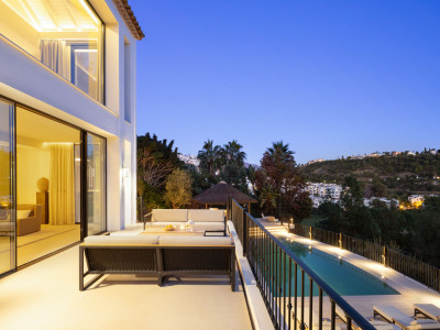 Villa zum Verkauf in Los Arqueros, Benahavis