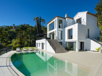 Villa zum Verkauf in Los Arqueros, Benahavis