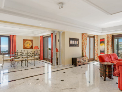 Duplex Penthouse for sale in Monte Paraiso Country Club, Marbella Golden Mile