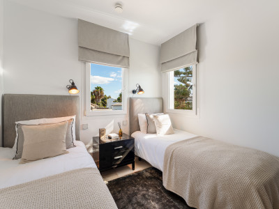 Пентхаус дуплекс в продаже в Castiglione, Сан Педро де Алькантара