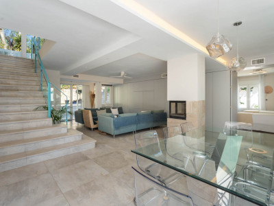 Villa zum Verkauf in El Rosario, Marbella Ost