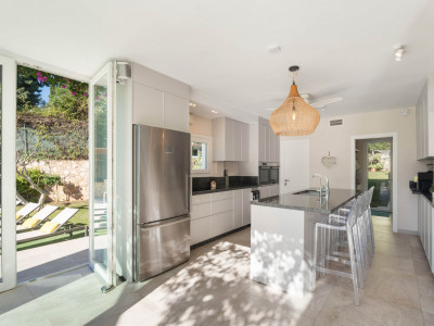 Villa zum Verkauf in El Rosario, Marbella Ost