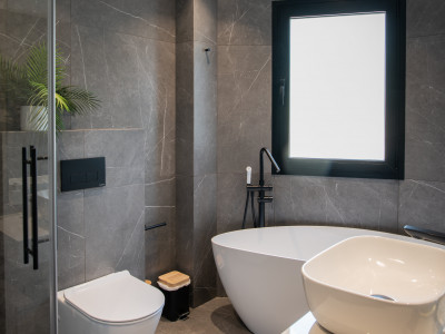 Вилла в продаже в La Quinta, Бенахавис