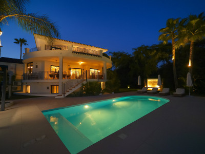 Вилла в продаже в La Quinta, Бенахавис