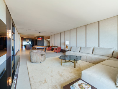 Villa zum Verkauf in El Herrojo, Benahavis