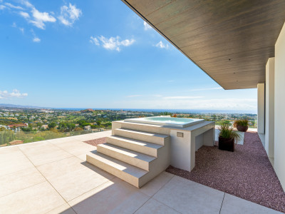 Villa zum Verkauf in El Herrojo, Benahavis
