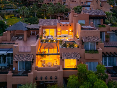 Duplex Penthouse à vendre à Alminar de Marbella, Nueva Andalucia
