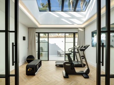 Villa à vendre à El Herrojo, Benahavis