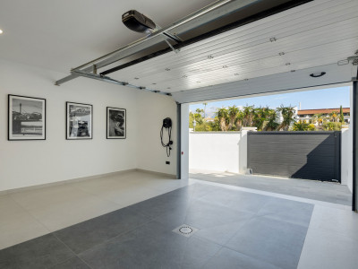 Villa à vendre à El Herrojo, Benahavis