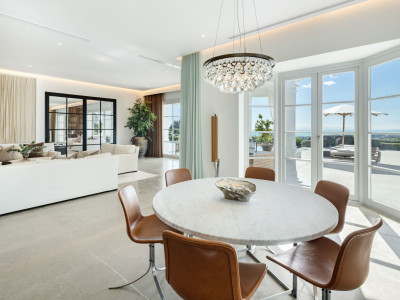 Вилла в продаже в Marbella Club Golf Resort, Бенахавис