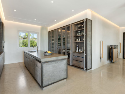 Вилла в продаже в Marbella Club Golf Resort, Бенахавис