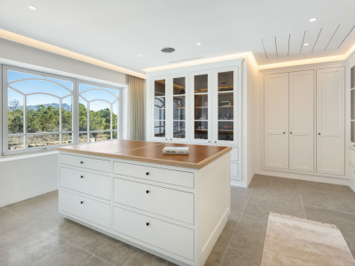 Вилла в продаже в Marbella Club Golf Resort, Бенахавис