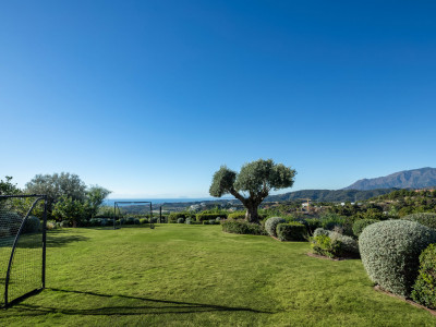 Вилла в продаже в Marbella Club Golf Resort, Бенахавис