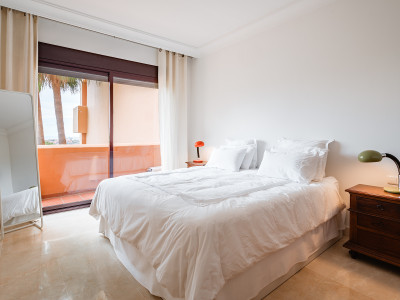 Apartamento en venta en Cumbres de Los Almendros, Benahavis