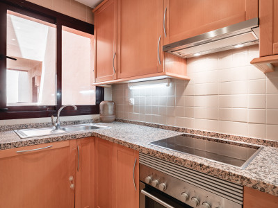 Apartamento en venta en Cumbres de Los Almendros, Benahavis