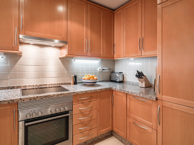 Apartamento en venta en Cumbres de Los Almendros, Benahavis