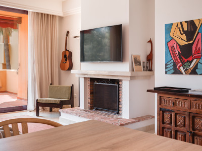 Apartamento en venta en Cumbres de Los Almendros, Benahavis