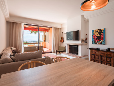 Apartamento en venta en Cumbres de Los Almendros, Benahavis