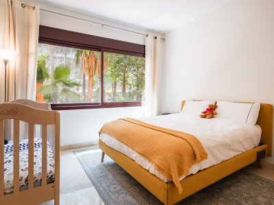 Apartamento en venta en Cumbres de Los Almendros, Benahavis