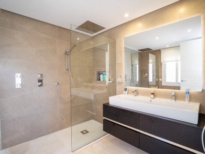 Villa à vendre à Nueva Andalucia