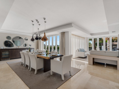 Villa à vendre à Nueva Andalucia