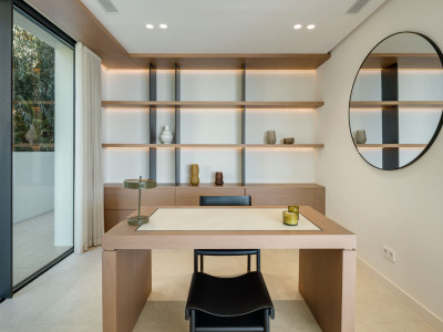 Villa à vendre à Elviria, Marbella Est