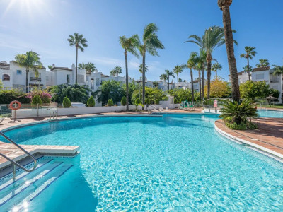 Apartamento en venta en Costalita, Estepona