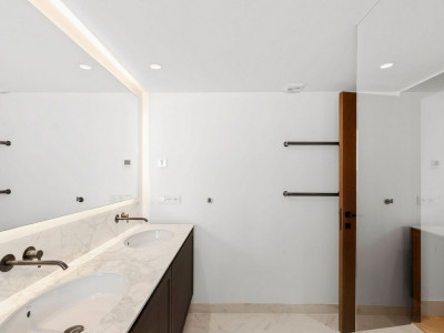 Apartamento en venta en Palacetes Los Belvederes, Nueva Andalucia