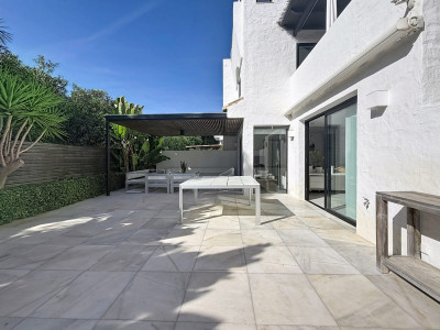 Semi Detached Villa for sale in Guadalvillas, San Pedro de Alcantara