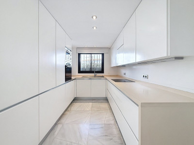 Semi Detached Villa for sale in Guadalvillas, San Pedro de Alcantara