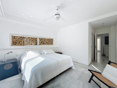 Semi Detached Villa for sale in Guadalvillas, San Pedro de Alcantara