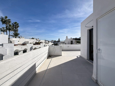 Semi Detached Villa for sale in Guadalvillas, San Pedro de Alcantara